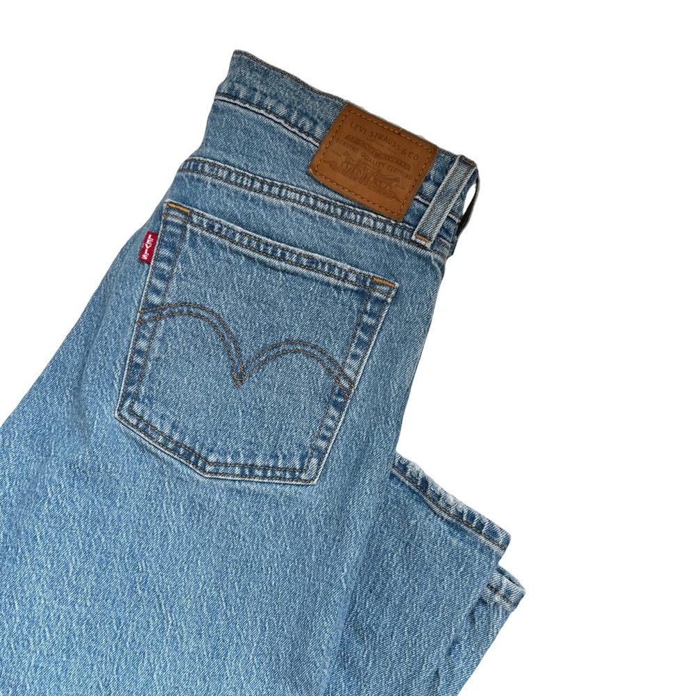 Levis Premium Denim Wedgie Jeans High Rise Button Fly Distressed Womens Size 28
